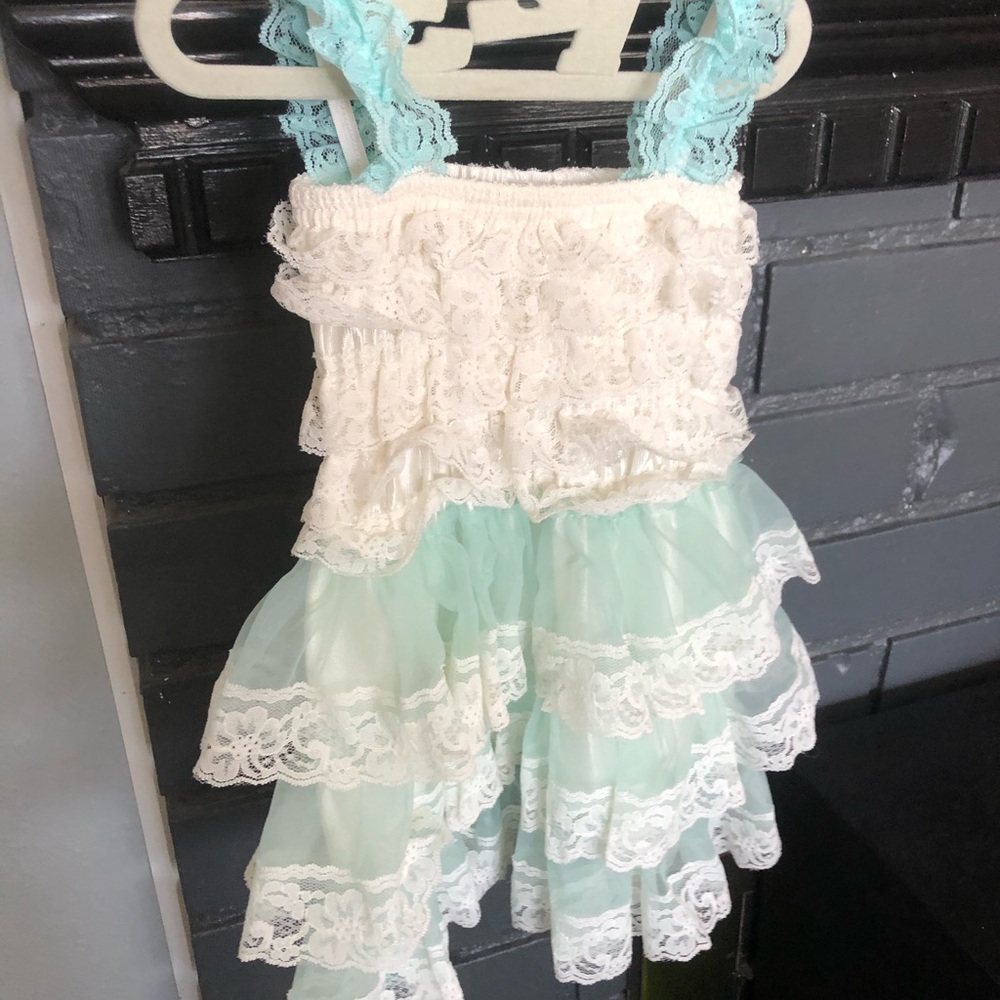 Ruffle lace dress 3/$20